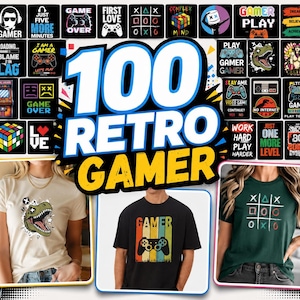 Może przedstawiać: Kolekcja koszulek z motywami retro graczy. Koszulki prezentują różne grafiki, w tym dinozaura, planszę do gry w kółko i krzyżyk oraz kontroler. Tekst "100 Retro Gamer" jest wyraźnie widoczny.
