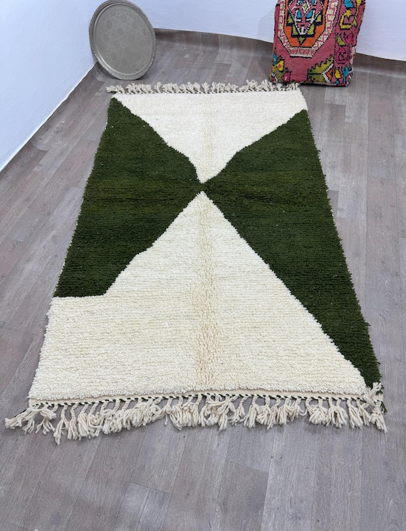 Handmade Moroccan Rug with Modern Geometric Pattern