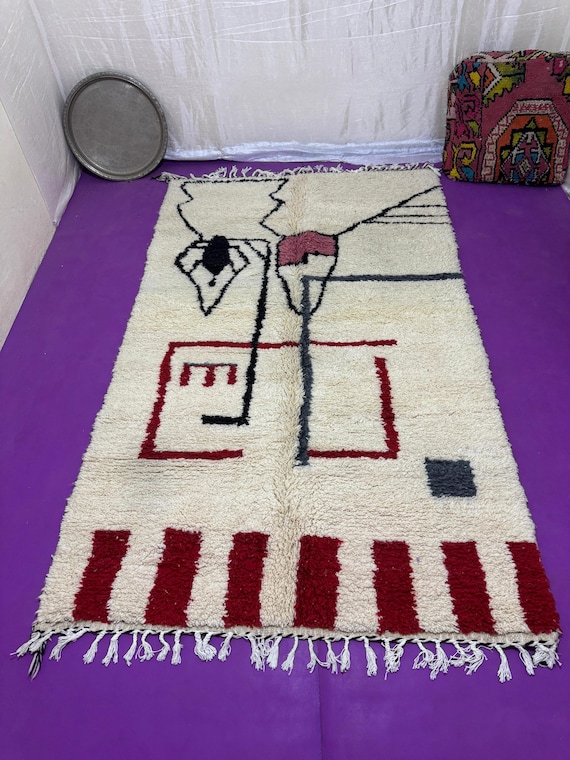 Modern Berber Rug with Artistic Abstract Design and Boho Touch