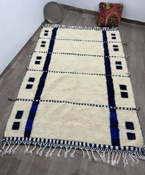 Abstract Moroccan Rug – Handwoven Berber Carpet with Bold Geometric Design