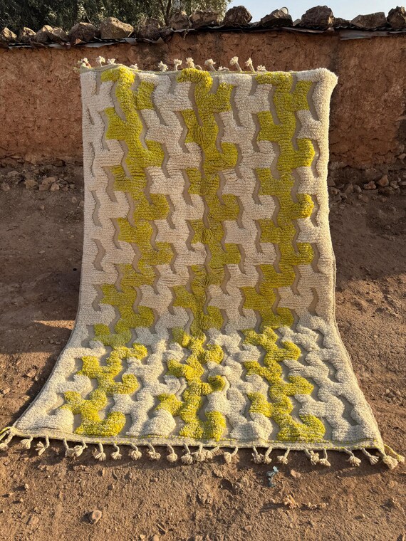 Handmade Moroccan Rug with Modern Geometric Pattern