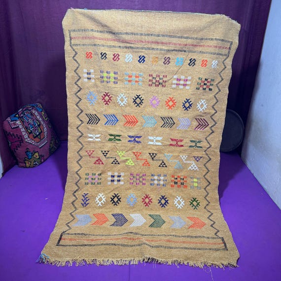 Traditional Moroccan Kilim Mibra – a touch of heritage in every thread