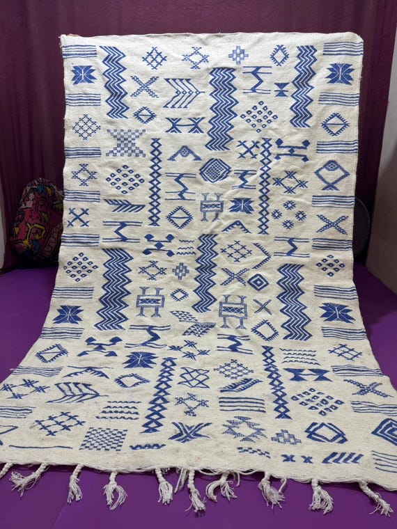 Fabulous Moroccan Kilim Rug;Berber Flatweave rug;Moroccan Embroidered Large Area rug;Authentic Kilim Rug;Custom Size & Color Rug