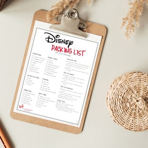 Può includere: Un elenco di controllo stampabile per fare le valigie per un viaggio a Disney con un bambino o un bambino piccolo. L'elenco include categorie per il fasciatoio, il passeggino, l'alimentazione, ecc.