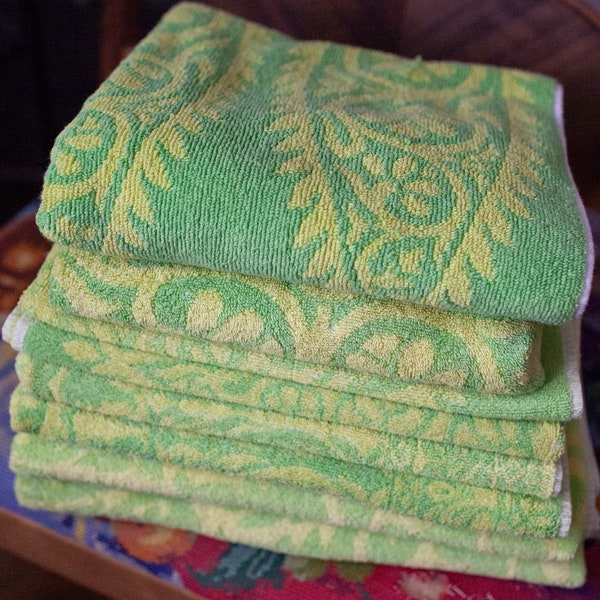 Vintage Retro 60s 100% Cotton Apple/Lime Green Two Tone 8 Piece Towel Set , 2 x Bath, 4 x hands, 1 x hair  and 1 x bath mat, made in India