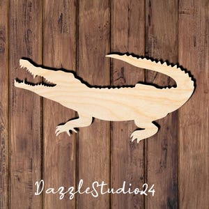Alligator 03DS Wood cut out |Gator Pride| Florida| Football| Laser cut | Decor | Gift |Crafts |DIY |Unfinished Wood |Many Sizes Available.