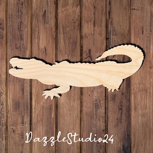Alligator Wood Wall Art – Southern Football Decor, Rustic Gator Sign, Man Cave Gift, Swamp Wall Hanging, Tailgate Wooden Cutout.02