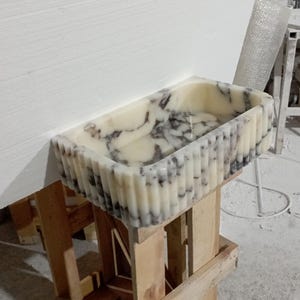 Calacatta Viola Waschbecken Calacatta Viola Waschbecken, Badezimmer Waschbecken, Badezimmer Dekor, Marmor Waschbecken, Waschtisch, Gästeglasur im Badezimmer, Marmor Waschbecken