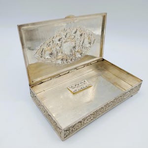 Scatola portaoggetti persiana in argento, Fadavi, Isfahan.