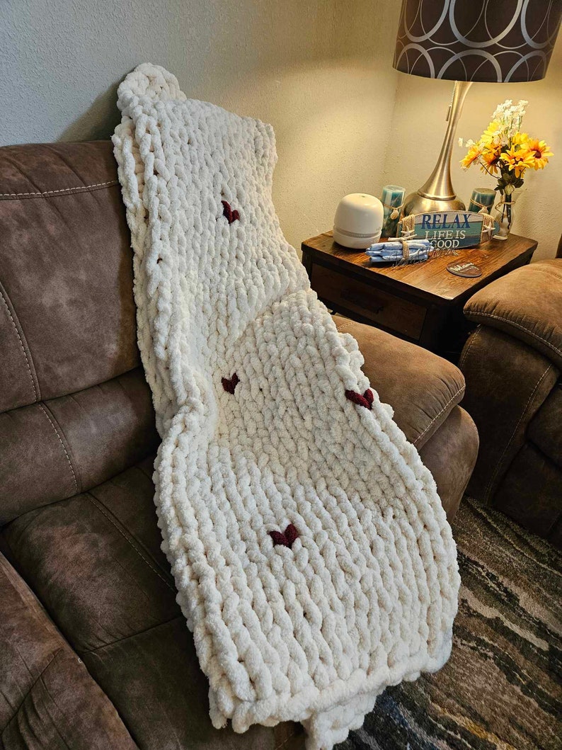 BeehiveCreatesbyHC Throw Blanket - Thumbnail 3