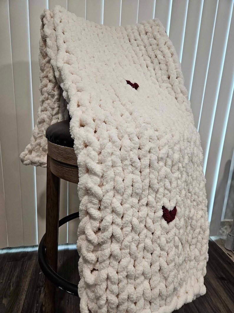 BeehiveCreatesbyHC Throw Blanket - Thumbnail 5