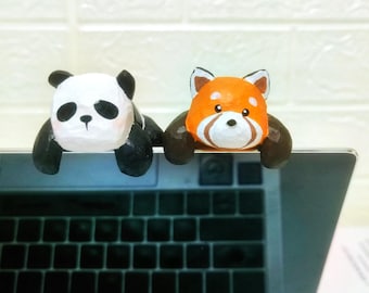 Wooden Carved Panda and Red Panda that Can be Placed on Computer: Handcrafted Panda Bear Wooden Figurine, Charming Animal Miniature Statue