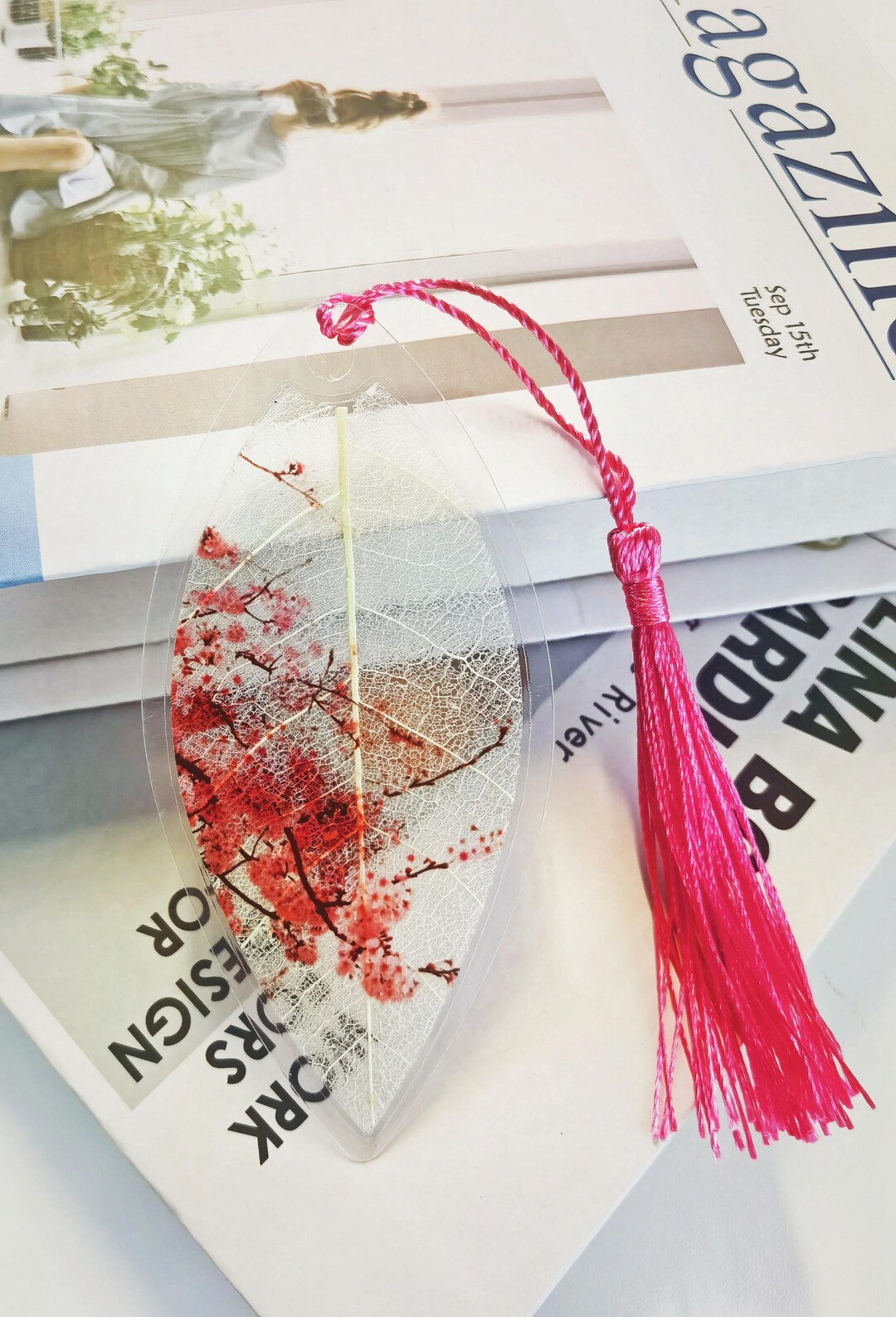 Delight Leaf Vein Bookmark With Tassel and Hand Drawn Patterns: Ideal ...