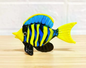 Stained Glass Sea Fish Figurine: Colorful Fish Sculpture, Fish Keeper Gift, Ocean-Inspired Artwork, Ocean Glass Sculpture, Ocean Lover Gift