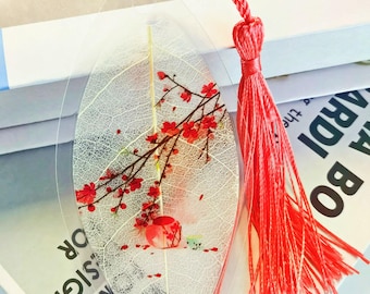 Leaf Vein Bookmark with Tassel and Beautiful Hand Drawn Patterns: Unique Plant Design Bookmarker for Book Lovers and Plant Enthusiasts