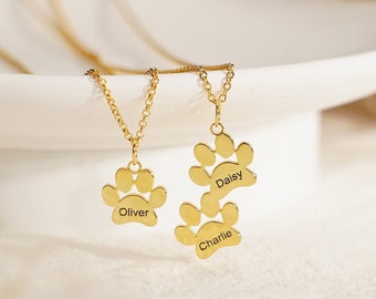 Paw Print Name Necklace, Personalized Tiny Dog Paw Necklace, Animal Necklace, Minimalist Paw Necklace, Pet Necklace, Cat Paw, Memorial Loss