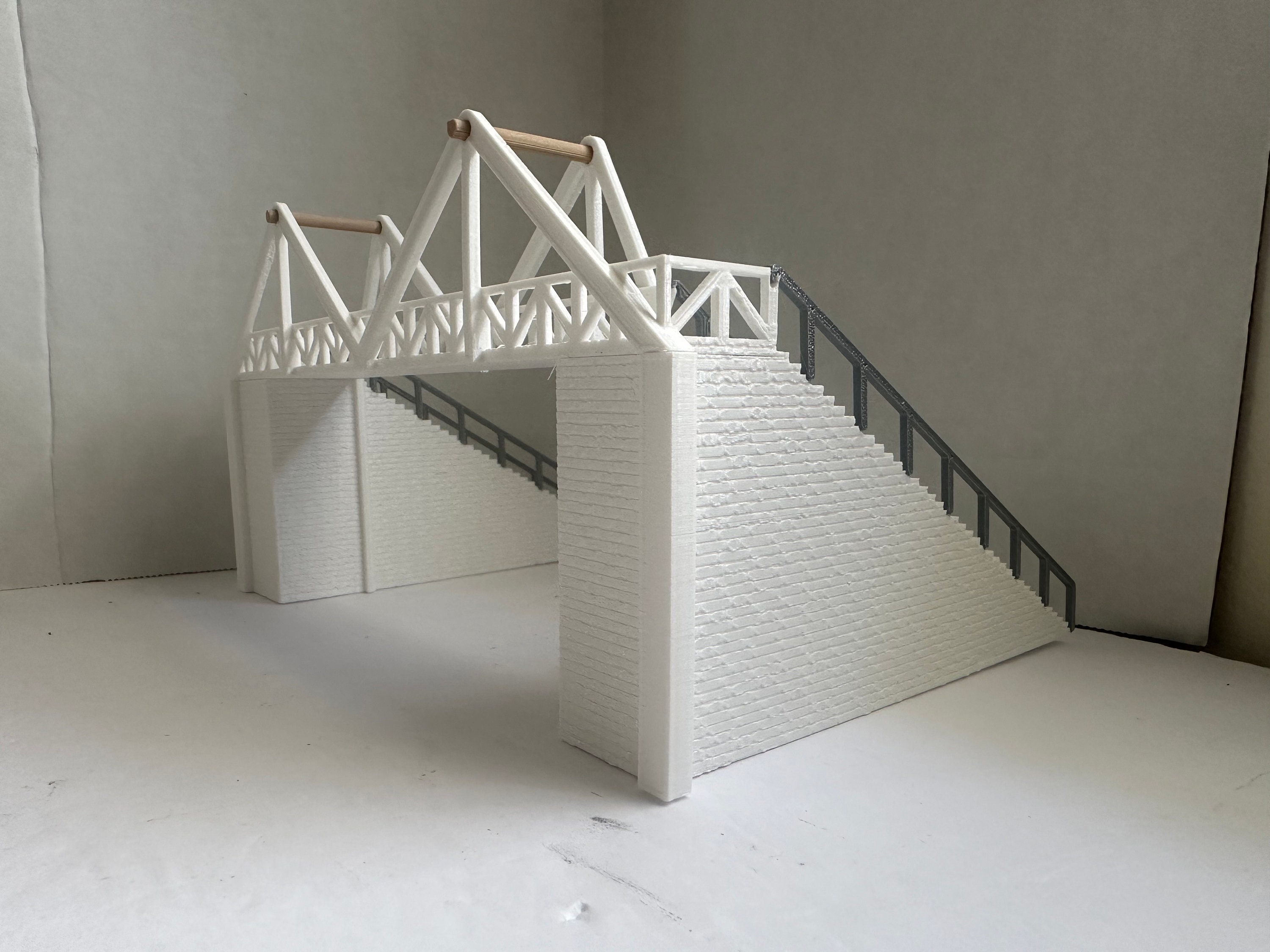 HO Scale Pedestrian Bridge / Walkway 2 Track 187 Detailed Urban Train