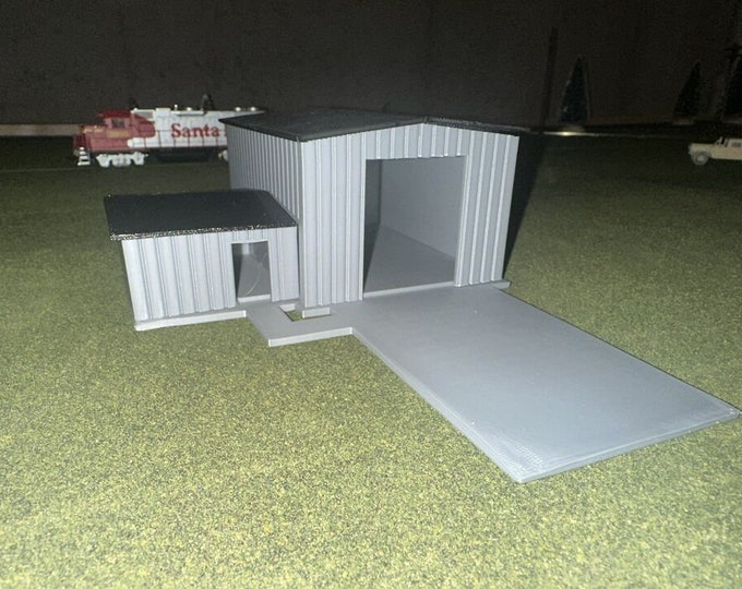 HO - Scale Truck Repair Garage / Warehouse and Office 1:87 Commercial Building