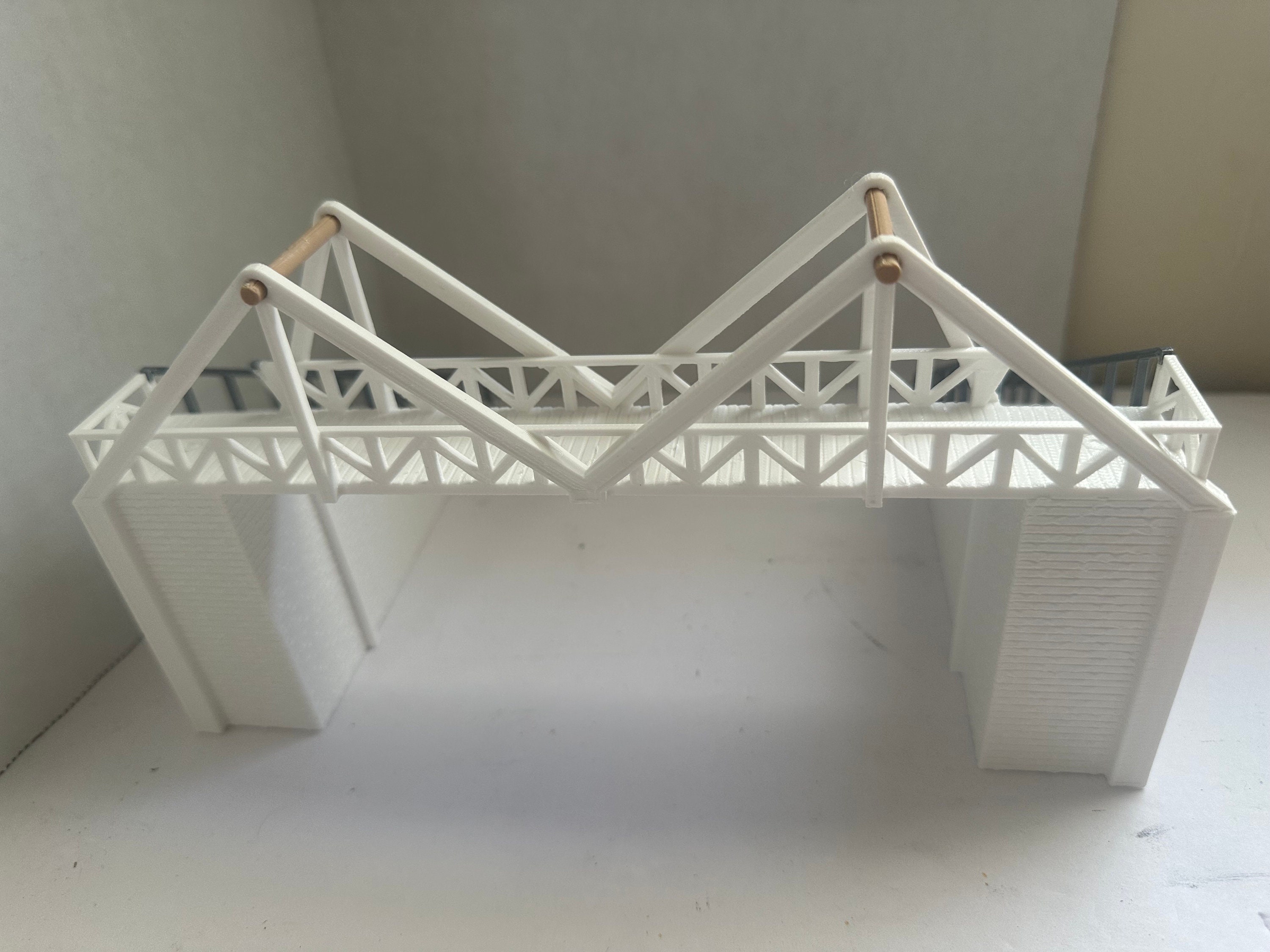 HO Scale Pedestrian Bridge / Walkway 2 Track 187 Detailed Urban Train