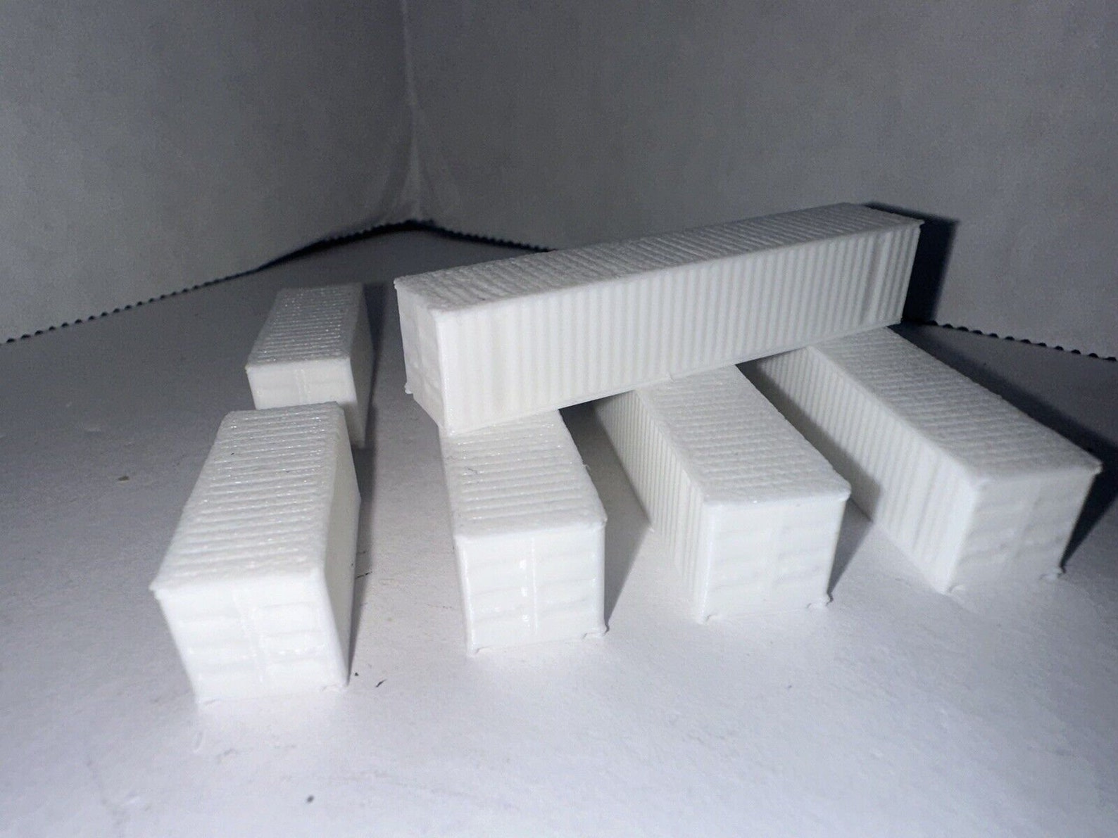 Z - Scale Shipping Container (6 - Pack) White Unpainted 1:220 Detailed ...
