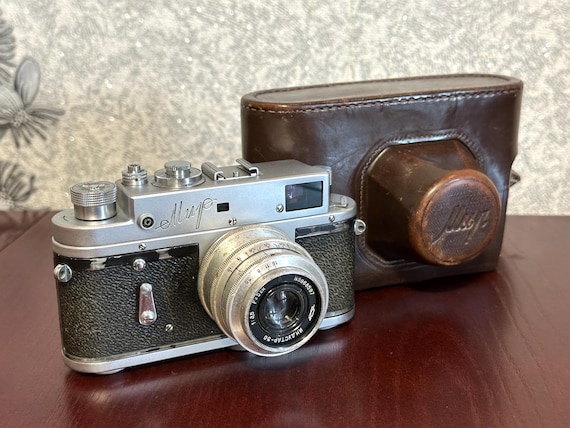 Mir ( Zorki ) Vintage 35mm Film Camera Rangefinder Lens Industar-50 ussr Soviet