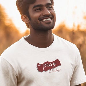 Beten Sie für Türkiye Shirt Türkei Umriss T-Shirt Türkisch Karte T-Shirt Unterstützung Frieden Wiederbelebung Türkiye Solidarität Istanbul Christliches Gebets-T-Stück