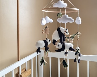 Crib baby mobile with panda / bamboo. Neutral nursery mobile handmade. Hanging cot mobile pandas. Baby shower newborn gift. New parents gift