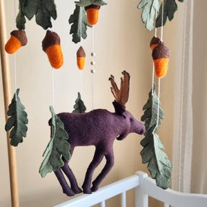 Minimalist baby boy crib mobile, nursery mobile handmade, hanging cot mobile, woodland felt baby mobile, gift for new child, pragnant gift