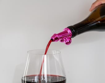Funny Pink Party Bottle Pourer: Bachelorette/Bachelor Party Decor