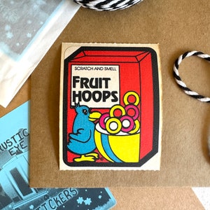 Vintage des années 80 Mello Smello mat fruits cerceaux autocollant à gratter et odeur, oiseau et bol de céréales autocollant à gratter et à renifler, cadeau autocollants malodorants