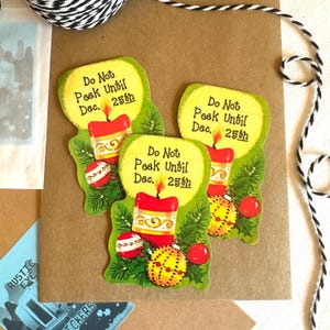3 vintage kerst gestanste papieren etiketten met stickerstrook, pas op 25 december unieke cadeautags, benodigdheden voor doe-het-zelfkerstcadeaubonnen