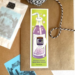 Vintage jaren 1980 CTP Grape Scratch 'N Sniff Book Mark Award Jelly Fantastic, nostalgic sticker collection, Grape Soada Bottle Bookmark