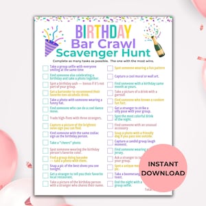 Puede incluir: Un juego imprimible de búsqueda del tesoro de cumpleaños para bares. El diseño presenta un esquema de color púrpura, amarillo y verde con confeti y un gráfico de botella de champán. El texto incluye una lista de tareas.
