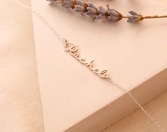 Collana personalizzata con firma laterale, collana con nome personalizzato, collana con targhetta - Regalo per lei - Regalo per la festa della mamma