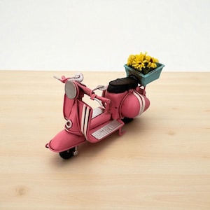 Retro Scooter Sculpture, Vintage Vespa Miniature, Handmade Metal Scooter Model, Collectible Motorcycle Home Decor Gift