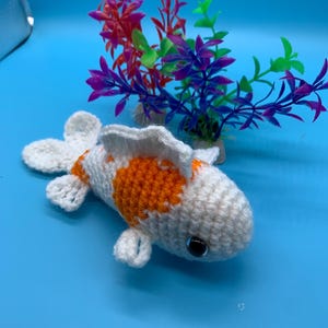 Koi Fish amigurumi: Handmade Crochet Koi Plush bi-colored koi - adorable carp Stuffed Toy for Kids/Adults, Unique Gift Idea for fish lovers