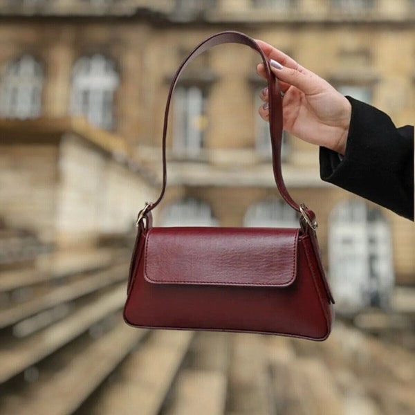 Mini Baguette Burgundy Bag, Vintage Style Leather Box Bag, Classic Faux Leather Crossbody Bag, Minimalist Shoulder Bag,