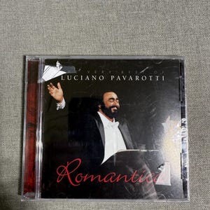 Romantica - The Very Best Of Luciano Pavarotti, Luciano Pavarotti (Artist)  Format: Audio CD- New, Sealed
