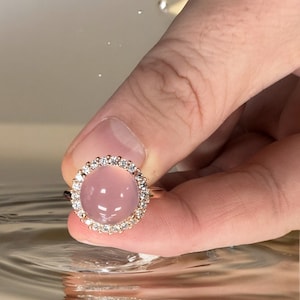 Elegant Rose Quartz Crystal Ring in Gold and Silver for Self-Love and Style