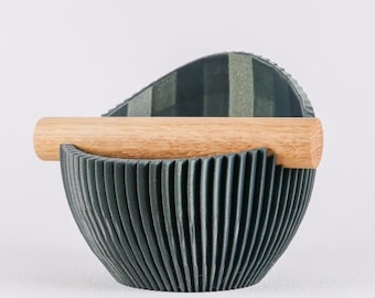 Caja de café acanalada de KNOCDIC®: nombre personalizado, regalo único para baristas, 27 opciones de color, barra de madera noble