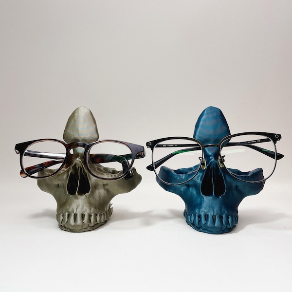 Skull Eyeglass Holder Hand Painted Gothic Home Decor Spooky - View #3
