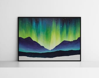 Könnte beinhalten: Ein Gemälde, das eine dunkelblaue Bergkette mit einem leuchtend grünen und blauen Nordlicht am Himmel darüber zeigt.