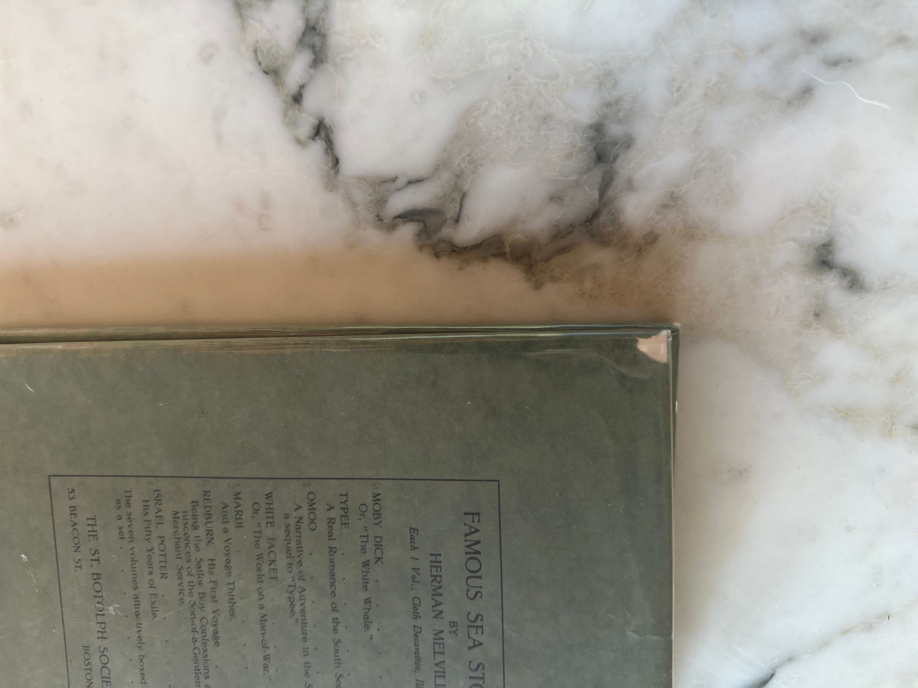 洋書 Mardi and a Voyage Thither 1st Edition Mardi and a Voyage Thither (1923) - Herman