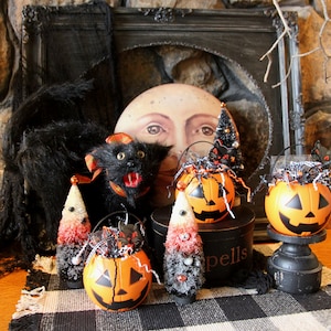 Retro Halloween Jacko&#39;lantern Pumpkin Candy Buckets/Pails Containers Kits (set of 3)