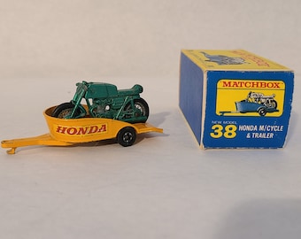 マッチボックス No.50 ジョンディアトラクターとNo.51 トレーラー