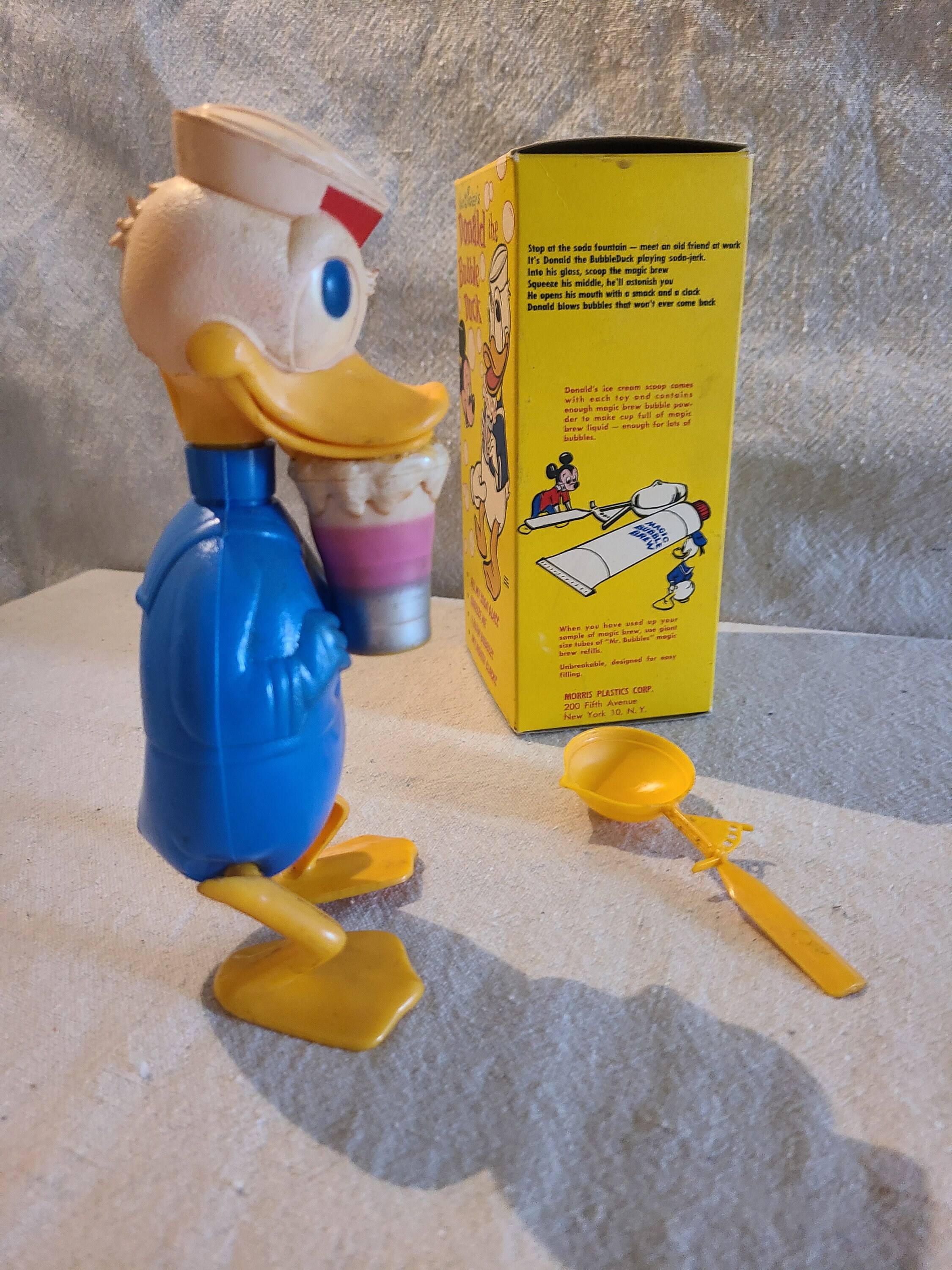 1950 年代のドナルド ダックのおもちゃ (箱入り)「ウォルト ディズニー