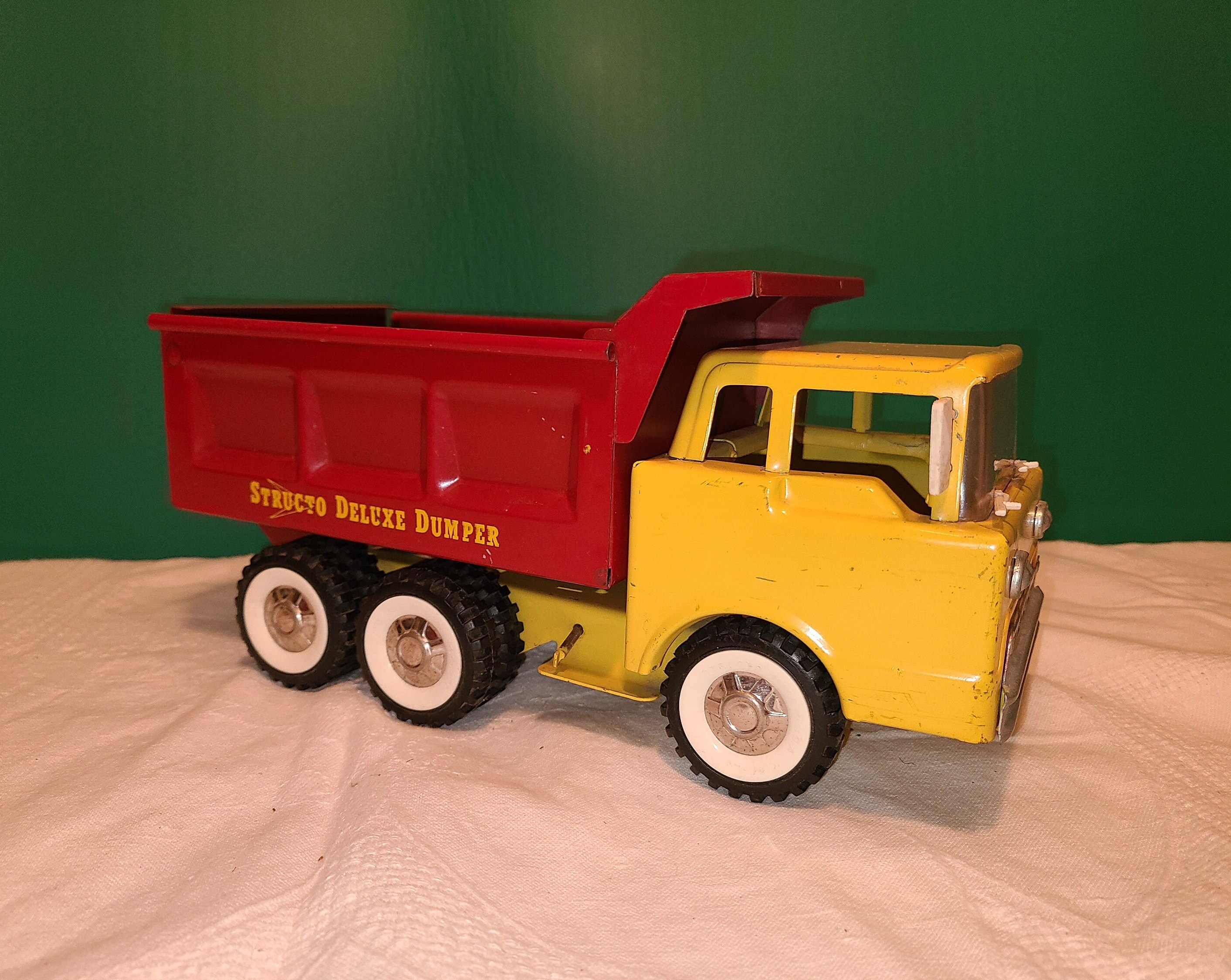 Vintage Structo Deluxe Dumper All Complete and Original