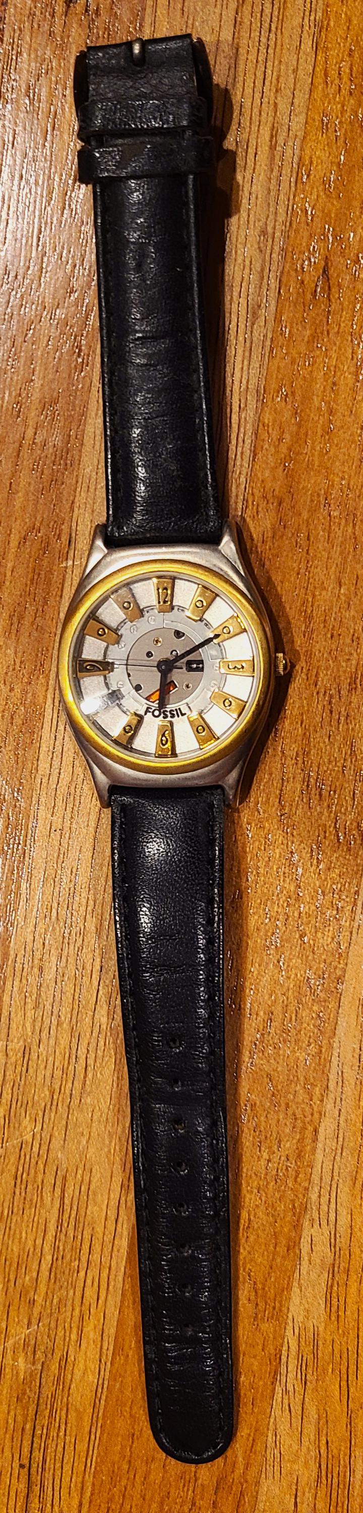 Vintage Gold FOSSIL Watch with Leather Band Fossil | Accessories | Fossil Rare Vintage Skeleton Watch  main image 4