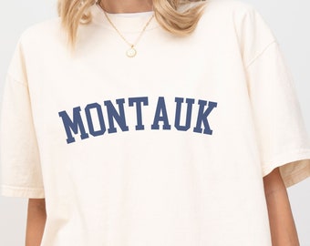 Montauk T-shirt Unisex Oversized Tee Hamptons Vacation Gift for Montauk Vacation Shirt New York Beach Tshirt Varsity Text Montauk NY