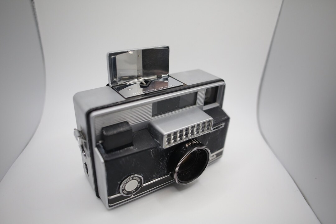 Vintage Kodak Instamatic 700 mit Tasche | Acheter sur